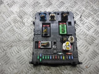 блок комфорта Peugeot 308 1 поколение [рестайлинг] 2012, 1.6 л., дизель, МКПП, хетчбэк 5 дв., BN