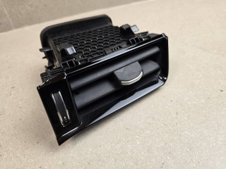 дефлектор обдува салона Land Rover Range Rover Evoque L551 2020, 2.0 л., бензин, АКПП, белый, внедорожник 5 дв., полный привод, правый руль, K8D201412