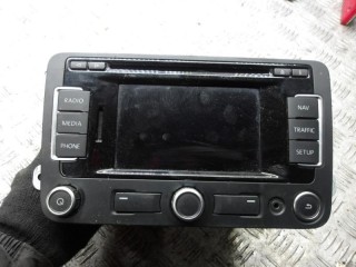 магнитола Volkswagen Golf 6 поколение 2010, 1.6 л., дизель, МКПП, универсал, 3C0035270B
