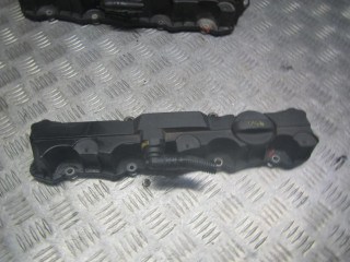 клапанная крышка Peugeot 307 1 поколение 2003, 1.6 л., бензин, 9638570180