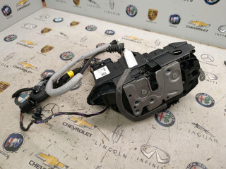 замок двери передней левой Volvo XC40 1 поколение [рестайлинг] 2024, 2.0 л., бензин, 31440997