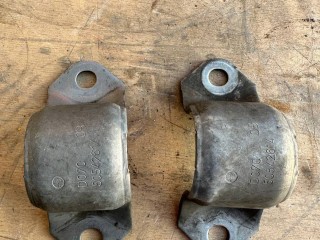 крепление стабилизатора / втулки стабилизатора Alfa Romeo 2021, 2.1 л., дизель, АКПП, чёрный, внедорожник 5 дв., полный привод, 50542614