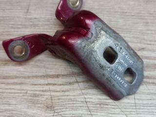 петля двери Chevrolet Cruze 2 поколение 2018, 1.4 л., бензин, 13583613