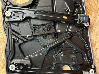 стеклоподъемник передний левый Mercedes-Benz GLE W166 2018, 2.2 л., дизель, АКПП, черный, внедорожник 5 дв., правый руль, A1667201102, A1667201393