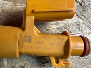 форсунка Lexus RX 4 поколение [рестайлинг] 2021, 3.5 л., гибрид, АКПП, 8x1 - layat heat blue, внедорожник 5 дв., полный привод, правый руль, 2325031140