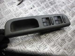 блок управления стеклоподъемниками Skoda Octavia 1 поколение (A4) 1998, 1.6 л., бензин, МКПП, хетчбэк 5 дв., 1U0959857