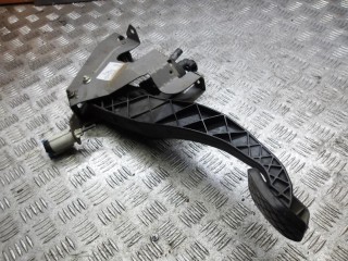 педаль сцепления Volkswagen Transporter T5 2005, 7H1721059E