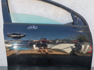 дверь передняя правая Volkswagen Golf 6 поколение 2009, 1.6 л., CAYA, дизель, 5МКПП, хетчбэк 5 дв.