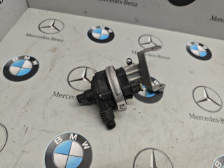 насос антифриза дополнительный Mercedes-Benz GLC-Класс X253 [рестайлинг] 2020, 2.0 л., бензин, полный привод, правый руль, A0005003600