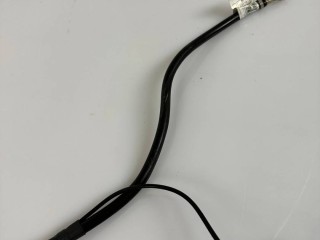 плюсовой провод аккумулятора Mercedes-Benz CLS-Класс C218 [рестайлинг] 2016, 3.0 л., OM 642.852, дизель, АКПП, белый 799, седан, задний привод, правый руль, A2124408937