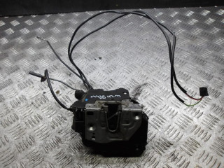 замок двери передней левой Mercedes-Benz E-Класс W211/S211 2005, 4.0 л., дизель, АКПП, седан, 2117200335