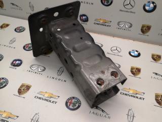 усилитель бампера переднего Buick Encore 1 поколение [рестайлинг] 2018, 1.4 л., бензин, АКПП, 42392684