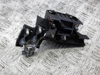 плюсовой провод аккумулятора Audi A6 C5 [рестайлинг] 2005, 2.4 л., бензин, АКПП, седан, 4F0915519