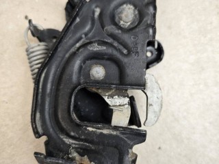 замок капота BMW 6 GT G32 2020, 2.0 л., бензин, АКПП, белый, задний привод, 51237347404, 7347404