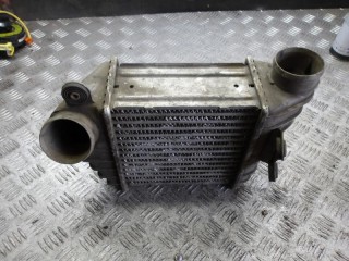 интеркулер Volkswagen Golf 3 поколение 1999, 1.9 л., дизель, 1J0145805D
