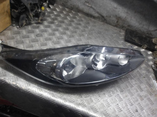 фара правая Ford Fiesta 6 поколение [рестайлинг] 2014, 1.3 л., бензин, МКПП, хетчбэк 5 дв.