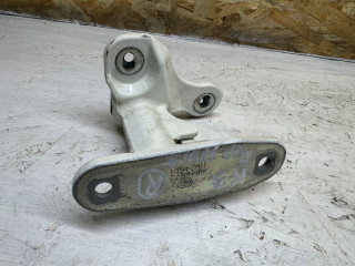 петля двери Mercedes-Benz GLA-Класс X156 2016