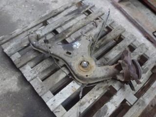 рычаг задний правый Volkswagen Transporter T4 1992, 2.4 л., дизель, МКПП, микроавтобус