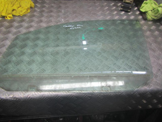 стекло двери передней левой Volkswagen Caddy 2 поколение 2004, 2.0 л., дизель, МКПП, минивэн