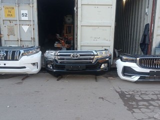 передняя часть (ноускат) Toyota Land Cruiser Prado 4 поколение J150 [рестайлинг] 2017, 521196C913