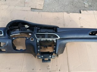 панель передняя салона (торпедо) Infiniti Q30 1 поколение 2016, 1.5 л., дизель, АКПП, хетчбэк 5 дв.