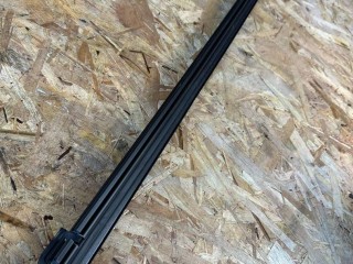 уплотнитель двери Lexus NX 1 поколение [рестайлинг] 2020, 2.5 л., гибрид, красный, полный привод, правый руль, 68171-78011