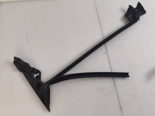 направляющая стекла Mercedes-Benz CLS-Класс C218 [рестайлинг] 2016, 3.0 л., OM 642.852, дизель, АКПП, белый 799, седан, задний привод, правый руль, A2187200815