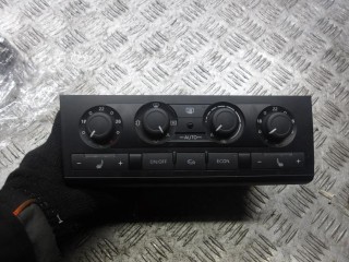 блок управления печки / климат-контроля Audi A6 C5 [рестайлинг] 2005, 2.4 л., бензин, АКПП, седан, 4F1820043AA