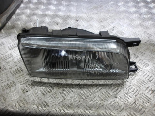 фара правая Nissan Sunny B12 1991