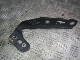 петля капота Audi A6 C5 [рестайлинг] 2004, 3.2 л., бензин, МКПП, седан, 4F0823301