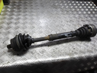 полуось передняя правая (приводной вал, ШРУС) Volkswagen Passat B5 1999, 1.8 л., бензин, МКПП, седан