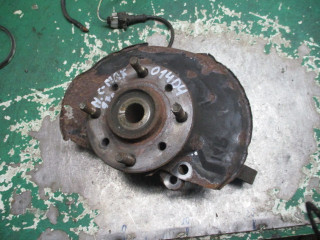 ступица передняя правая Mitsubishi Carisma 1 поколение 1997, 1.8 л., бензин, АКПП, хетчбэк 5 дв.