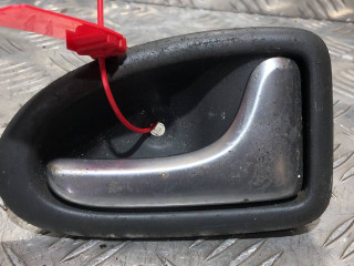 ручка внутренняя передняя правая Renault Scenic 1 поколение [рестайлинг] 2002, 1.6 л., K4M 616, бензин, 5МКПП, минивэн