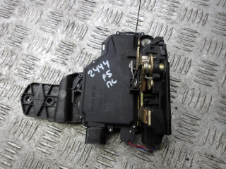 замок двери передней левой Volkswagen Passat B5 [рестайлинг] 2002, 1.6 л., бензин, МКПП, универсал