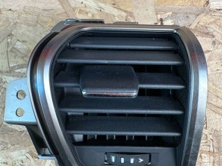 дефлектор обдува салона Lexus NX 1 поколение [рестайлинг] 2020, 2.5 л., гибрид, красный, полный привод, правый руль, 55660-78010