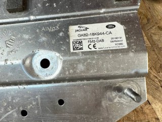 усилитель антенны Land Rover Series III 2020, 3.0 л., дизель, АКПП, внедорожник 5 дв., GK62-18K944-CA