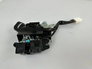 замок багажника Lexus NX 1 поколение [рестайлинг] 2021, 2.5 л., 2AR-FXE, бензин, 41231010130