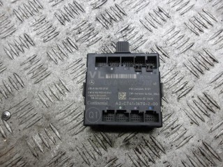 блок комфорта Infiniti Q30 1 поколение 2016, 1.5 л., дизель, АКПП, хетчбэк 5 дв., A1669013701