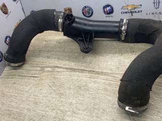 патрубок интеркулера Porsche Macan 1 поколение 2014, 3.0 л., дизель, 8K0145673