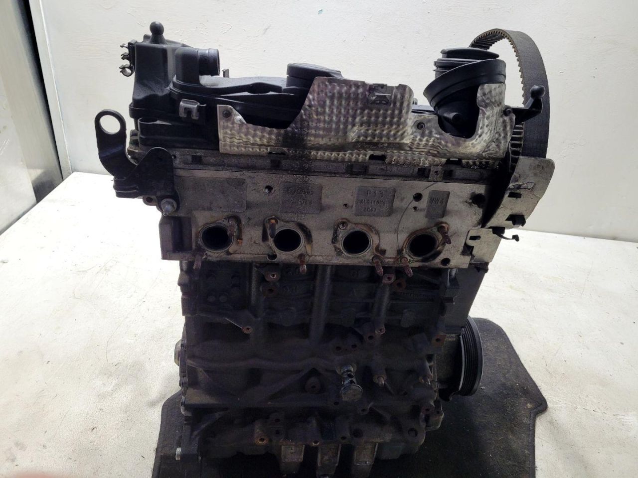 двигатель Skoda Superb 2 поколение 2009, 2.0 л., CBBB, дизель, АКПП, серый, лифтбэк, CBB - фото №1