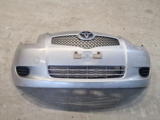 бампер передний Toyota Yaris XP9 2006