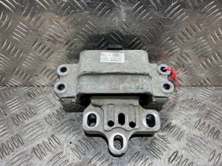 подушка крепления КПП Volkswagen Tiguan 1 поколение [рестайлинг] 2013, 1.4 л., CTHA, бензин, АКПП, внедорожник 5 дв., 5N0199555L