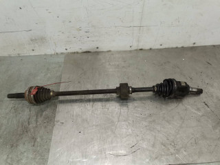 полуось передняя правая (приводной вал, ШРУС) Toyota Yaris P1 2002, 1.3 л., бензин, 5МКПП