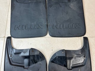 брызговик Toyota 2022, 2.8 л., 1GD-FTV, дизель, АКПП, красный, пикап, полный привод, правый руль, 766220K160