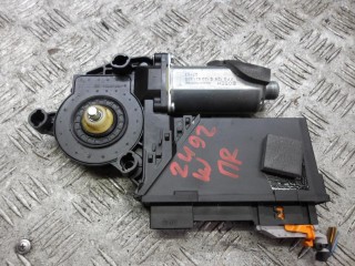 моторчик стеклоподъемника передний правый Volkswagen Phaeton 1 поколение 2007, 3.0 л., дизель, АКПП, седан, 3D1959702L