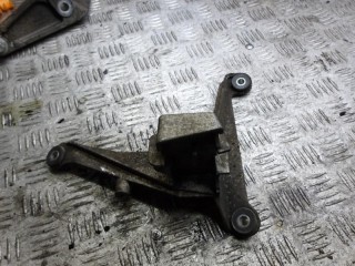 кронштейн КПП Volkswagen Transporter T5 2004, 7H0711781C