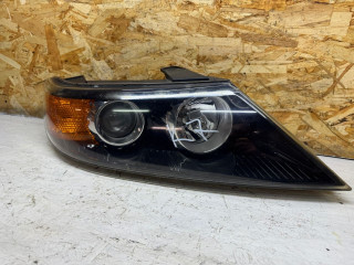 фара правая Kia Sorento 2 поколение 2011, 921022P000