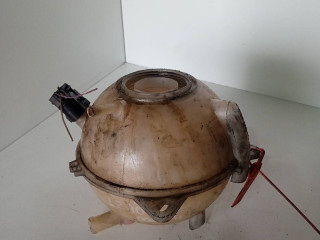 бачок расширительный Volkswagen Golf 4 поколение 2002, 1.9 л., AXR, дизель, 5МКПП, хетчбэк 3 дв.