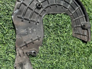 защитный кожух тормозного механизма Maserati Quattroporte 6 поколение [рестайлинг] 2019, 3.0 л., бензин, АКПП, чёрный, седан, задний привод