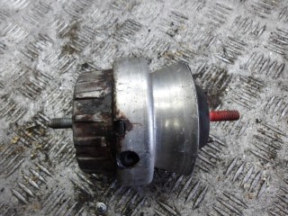 подушка крепления двигателя Audi A6 C5 [рестайлинг] 2005, 2.4 л., бензин, АКПП, седан, 4F0199382